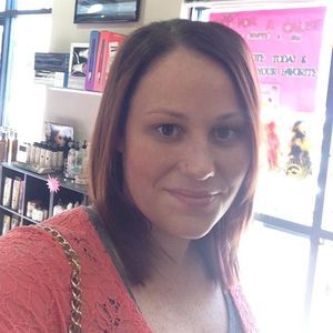 Meet your Posher, Elizabeth